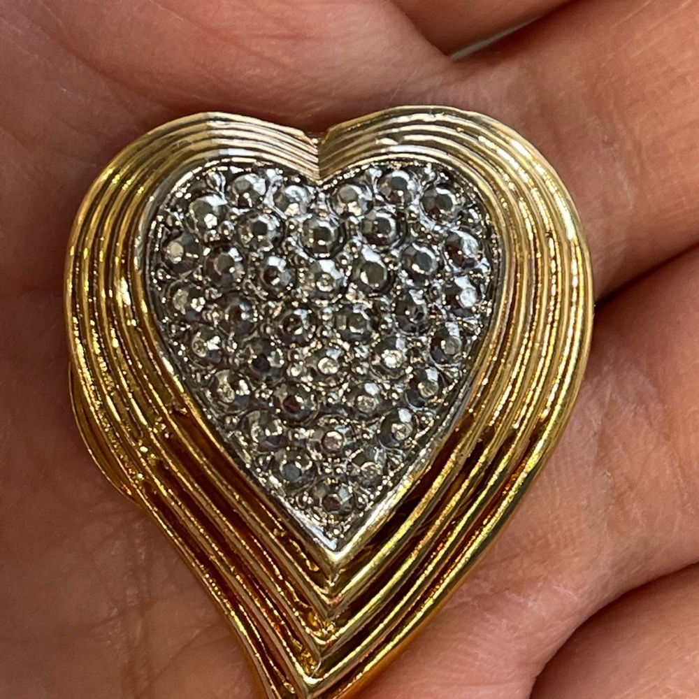 Elegant Michelle Lynn Heart scarf clip